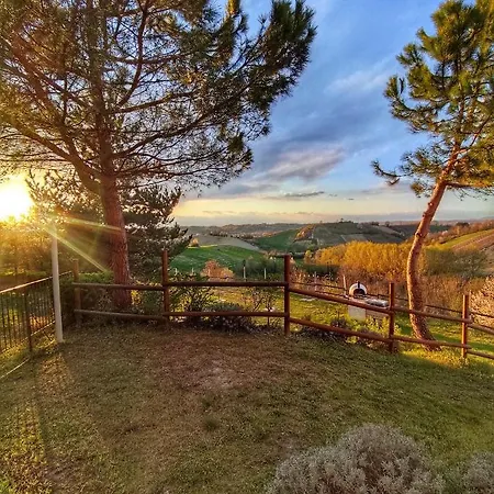 Farm stay La Tomatica In Commedia Mongardino