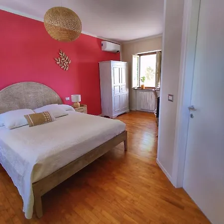 La Tomatica In Commedia Farma