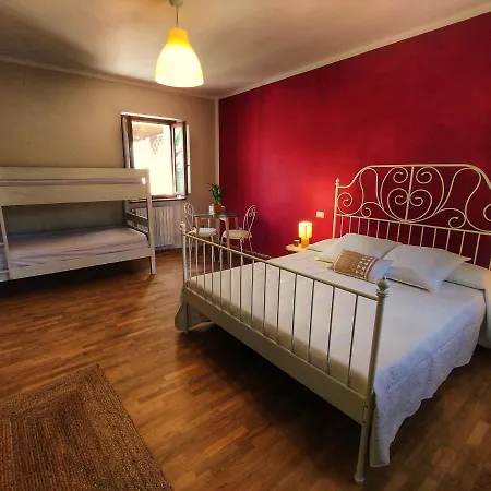 La Tomatica In Commedia Farm stay