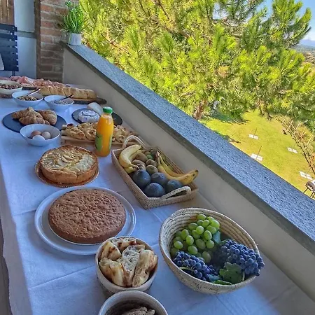 Farm stay La Tomatica In Commedia Mongardino